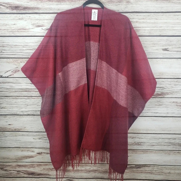 Woolrich Red Fringed Poncho Wrap Cape - Picture 9 of 10